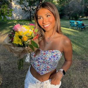 Meet your Posher, Ariana